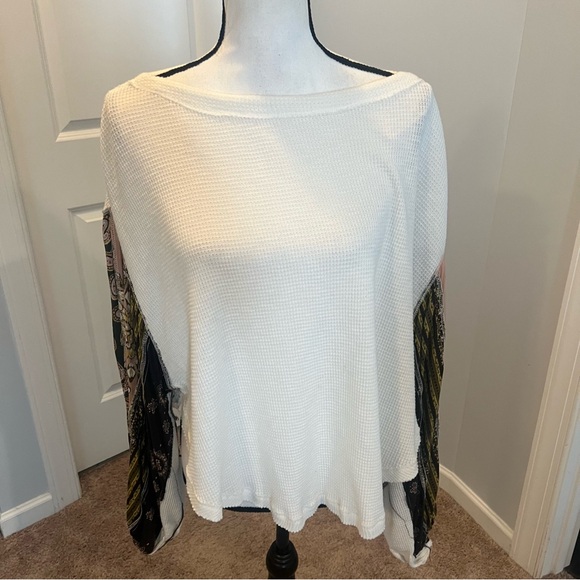 We The Free Style: Blossom Thermal Size XS white and green size XS
FP 
 NWOT - Picture 3 of 9